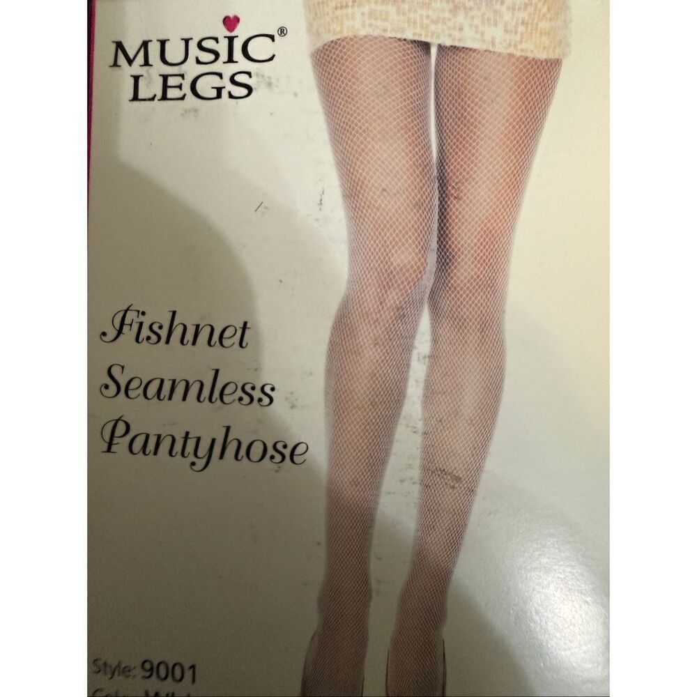 Music Legs Women's Fishnet Seamless Full Footed Pantyhose White One Size NWT